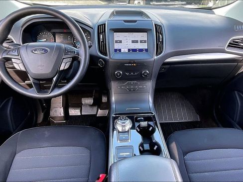 Used 2020 Ford Edge SE FWD image 14