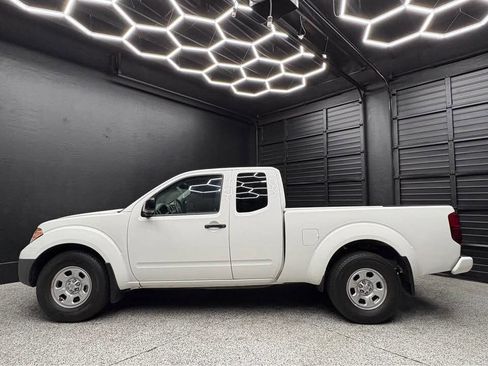 Used 2021 Nissan Frontier S image 4