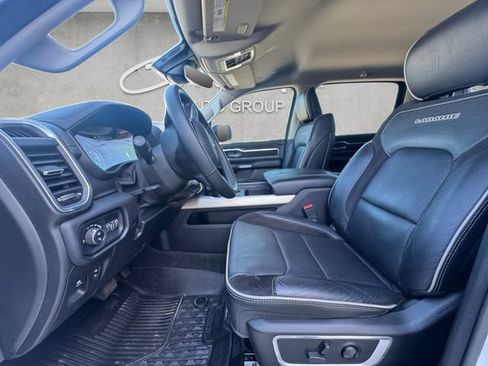 Used 2022 RAM 1500 Laramie AWD/4WD image 19