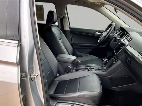 Used 2021 Volkswagen Tiguan SEL AWD/4WD image 7