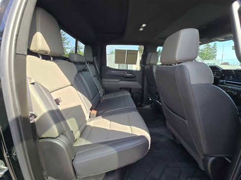 Used 2022 Chevrolet Silverado 1500 ZR2 w/ Technology Package AWD/4WD image 13