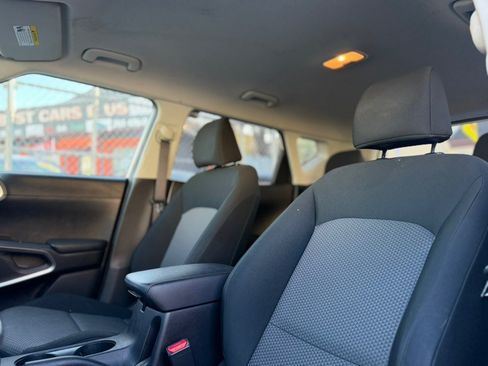 Used 2023 Kia Soul LX w/ Option Group 015 FWD image 24