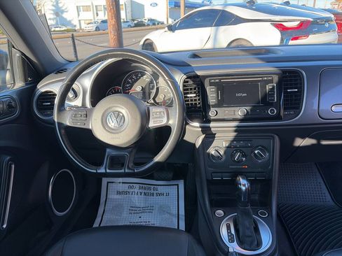 Used 2012 Volkswagen Beetle 2.5 image 24