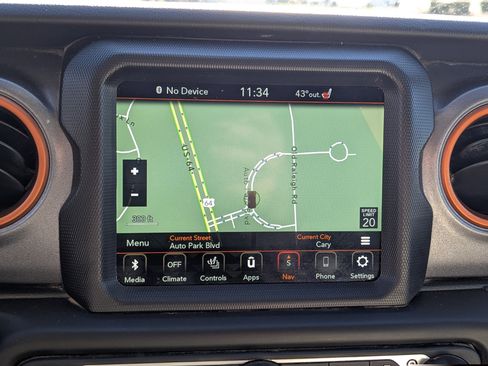 Used 2022 Jeep Gladiator Mojave w/ Cold Weather Group image 19