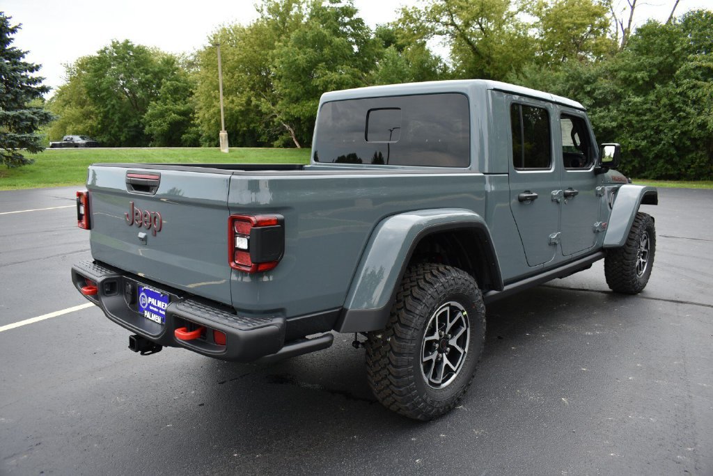 New 2026 Jeep Gladiator Rubicon w/ Steel Power Dome Hood Package AWD/4WD image 6