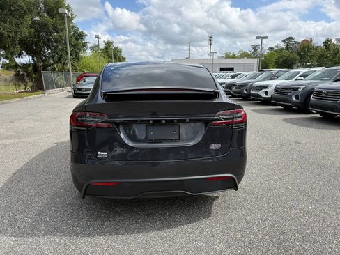 Used 2024 Tesla Model X Plaid image 12