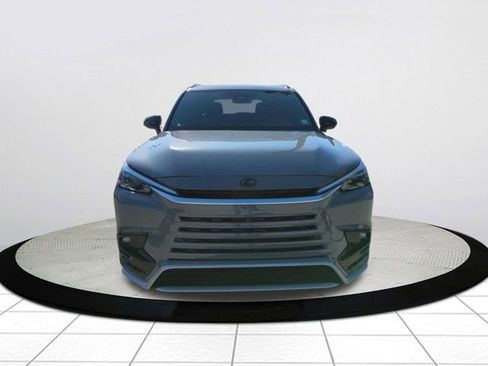 New 2026 Lexus TX 500h AWD image 9