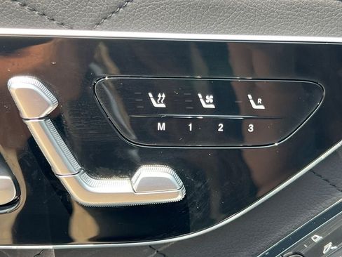 Used 2024 Mercedes-Benz S 580 4MATIC Sedan image 16
