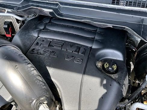 Used 2019 RAM 1500 Classic Warlock AWD/4WD image 38