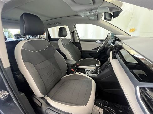 New 2025 Volkswagen Taos SE image 12