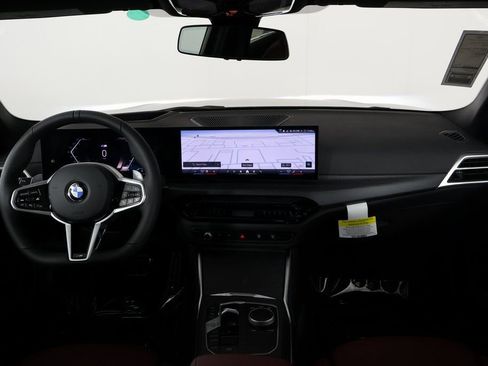 New 2026 BMW 330i Sedan w/ M Sport Package image 4