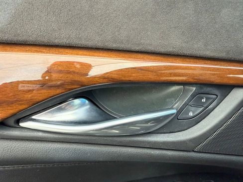 Used 2017 Cadillac Escalade ESV Premium Luxury image 15