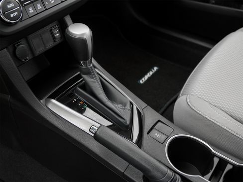 Used 2016 Toyota Corolla LE FWD image 26