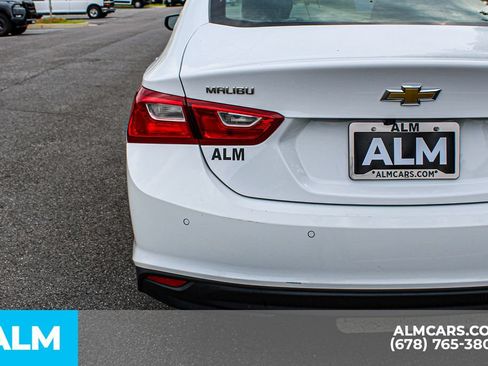 Used 2024 Chevrolet Malibu LT FWD image 12