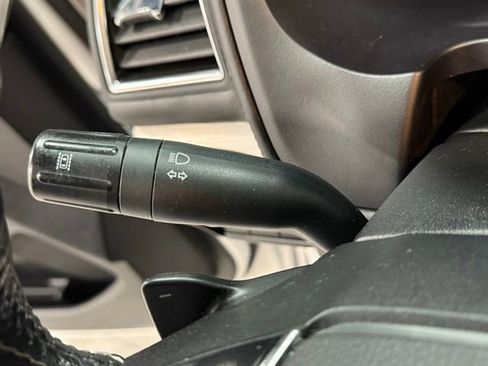 Certified 2017 Ford Explorer Platinum image 21