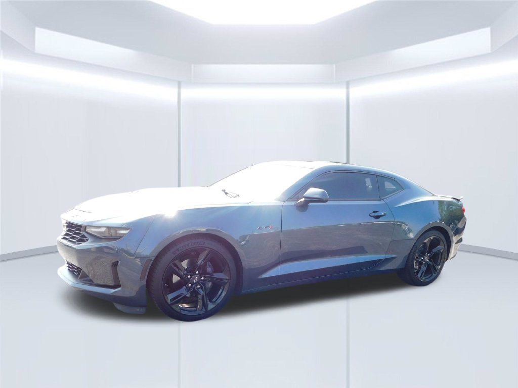Used 2020 Chevrolet Camaro LT RWD image 7