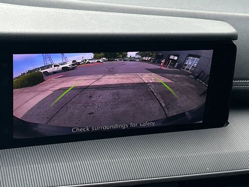 Used 2025 Nissan Murano SV AWD/4WD image 16