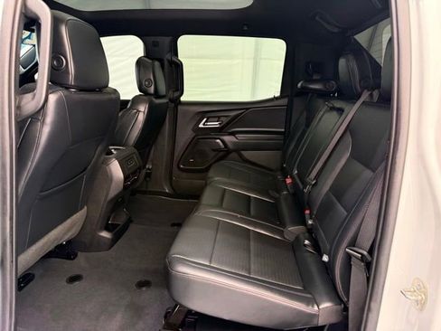 Used 2024 Chevrolet Silverado EV RST AWD/4WD image 17