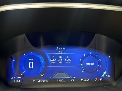 Used 2022 Ford Escape Titanium w/ Titanium Elite Package image 9