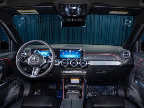 New 2025 Mercedes-Benz GLB 250 image 15