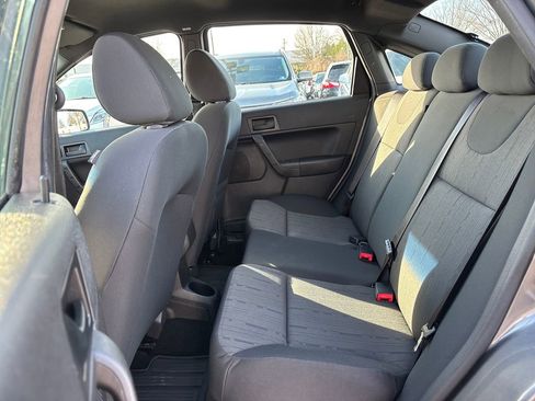 Used 2009 Ford Focus SE image 16