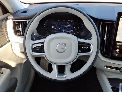 New 2026 Volvo XC60 B5 Ultra w/ Climate Package image 14