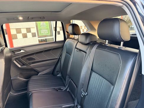 Used 2022 Volkswagen Tiguan SE image 28