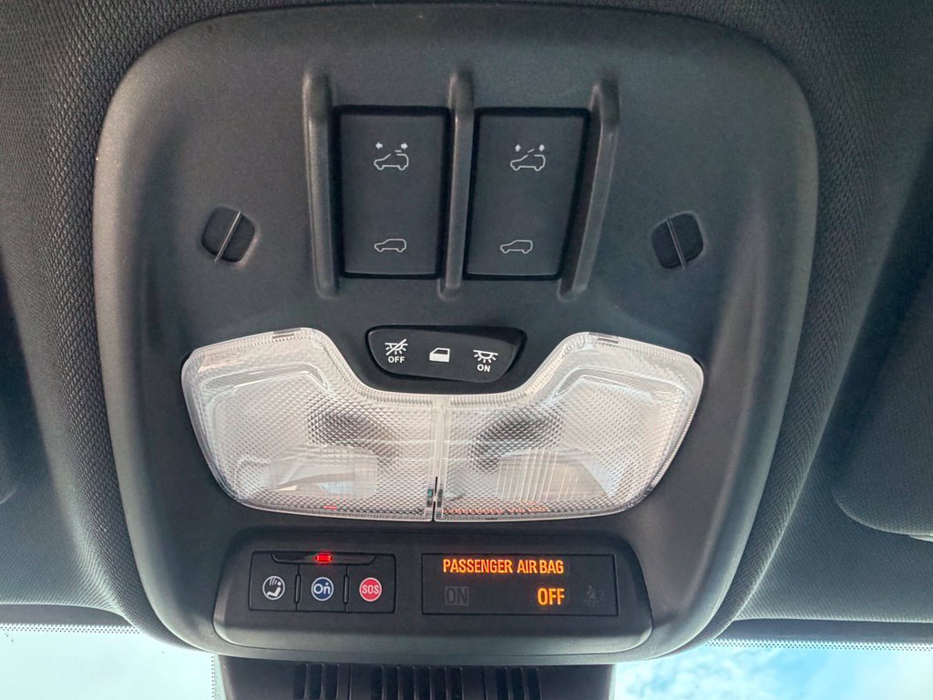 Used 2023 Chevrolet Colorado ZR2 w/ ZR2 Convenience Package III AWD/4WD image 42