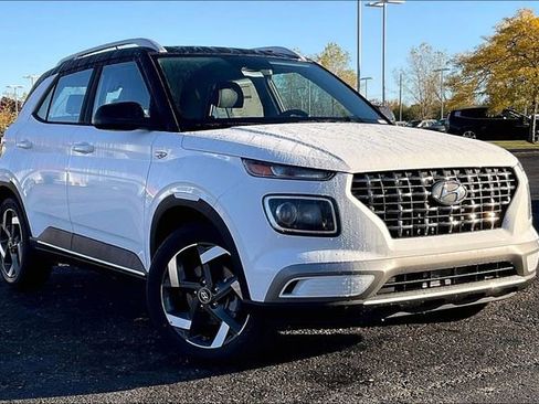 New 2026 Hyundai Venue SEL image 1