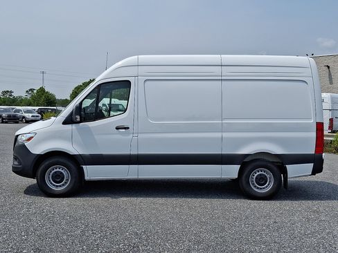 Used 2026 Mercedes-Benz Sprinter 2500 image 8