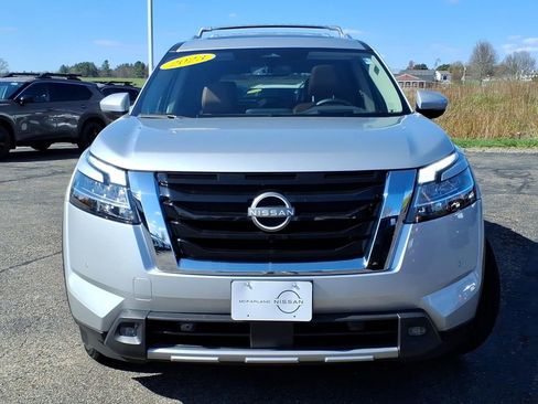 Certified 2023 Nissan Pathfinder Platinum AWD/4WD image 7