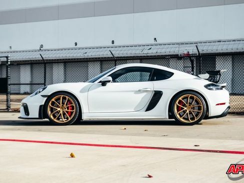 Used 2020 Porsche 718 Cayman GT4 image 45