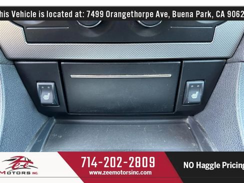 Used 2005 Chrysler 300 SRT8 w/ SRT Option Group II image 33