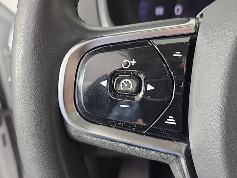 Certified 2023 Volvo XC90 B6 Plus AWD/4WD image 33