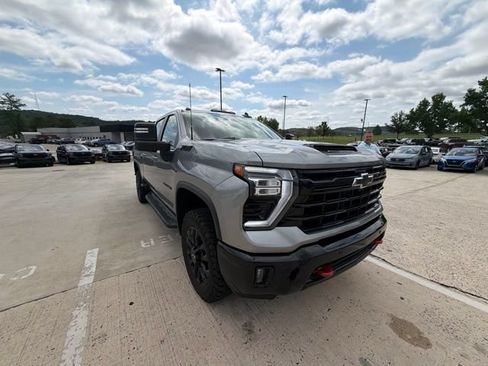 Used 2025 Chevrolet Silverado 2500 LT w/ Trail Boss Package AWD/4WD image 45