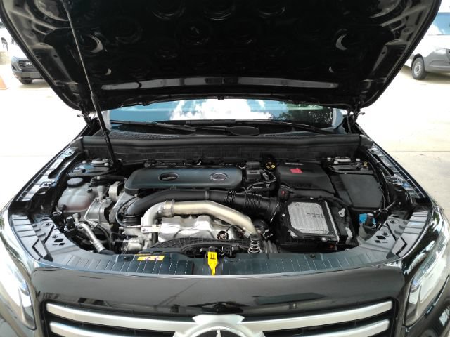 Used 2024 Mercedes-Benz GLB 250 w/ Driver Assistance Package image 53