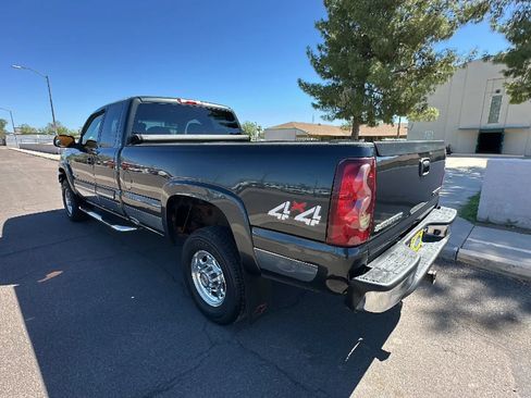 Used 2003 Chevrolet Silverado 2500 LS w/ Snow Plow Prep Package AWD/4WD image 2