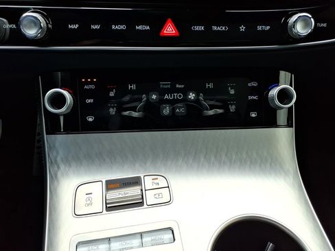 New 2026 Genesis GV70 2.5T Sport Prestige AWD/4WD image 22