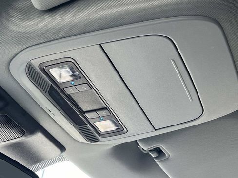 Used 2024 Ford F150 XLT image 33