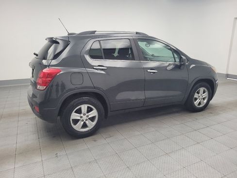 Used 2020 Chevrolet Trax LT w/ LT Convenience Package FWD image 10