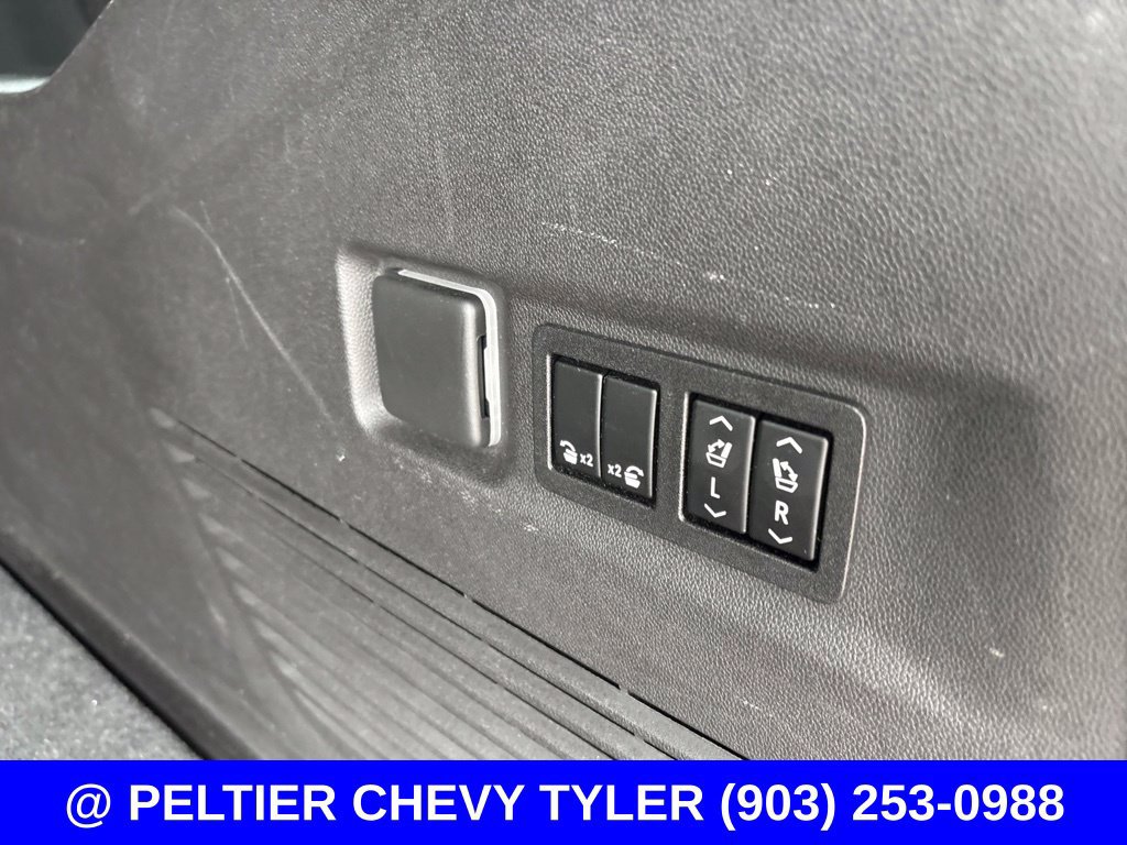 Used 2021 GMC Yukon XL SLT w/ SLT Premium Package RWD image 26