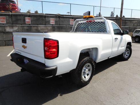 Used 2017 Chevrolet Silverado 1500 W/T w/ Trailering Package RWD image 7