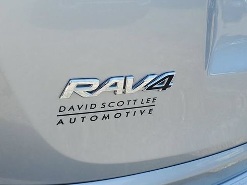 Used 2017 Toyota RAV4 SE FWD image 28