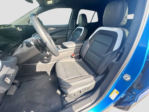 Used 2024 Chevrolet Blazer EV LT AWD/4WD image 23