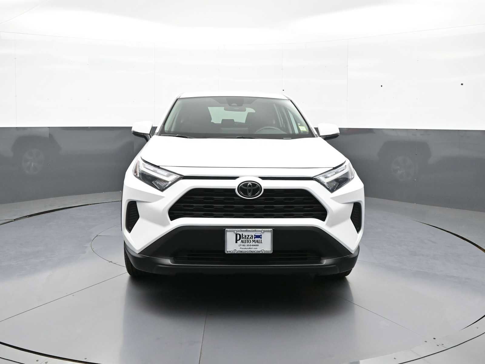 Certified 2023 Toyota RAV4 LE AWD/4WD image 2