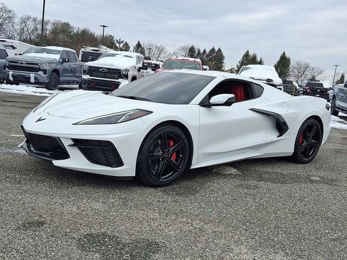 Used 2025 Chevrolet Corvette Stingray Coupe w/ Battery Protection Package image 6