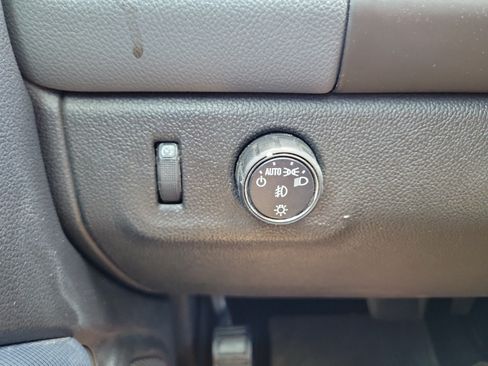 Used 2019 Chevrolet Colorado Z71 RWD image 27