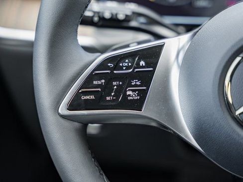 New 2025 Mercedes-Benz GLC 350e 4MATIC image 27