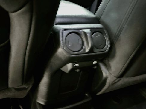 Used 2023 Jeep Wrangler Unlimited w/ 8.4" Radio Group AWD/4WD image 28