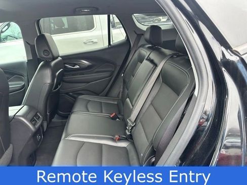 Used 2022 GMC Terrain SLT image 7